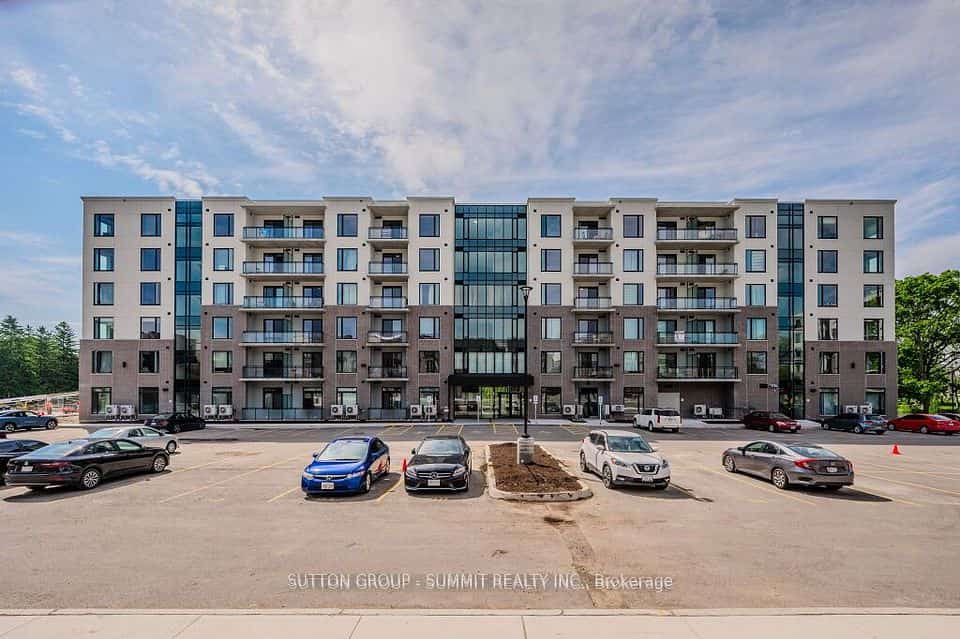 107 Roger Street #415, Waterloo, ON N2J 1A4