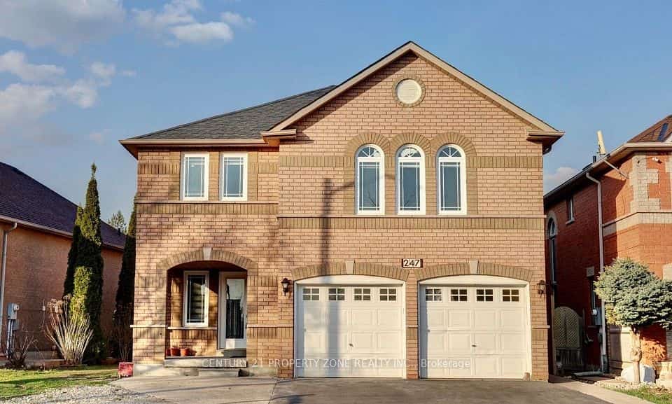 247 Cresthaven Road, Brampton, ON L7A 1K8