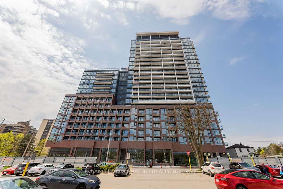 28 Ann Street #210, Mississauga, ON L5G 0E1