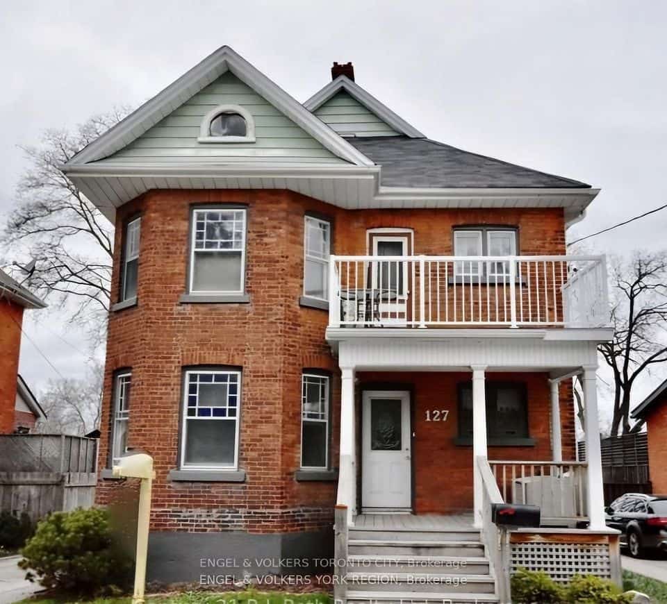 127 Burton Avenue, Barrie, ON L4N 2R6