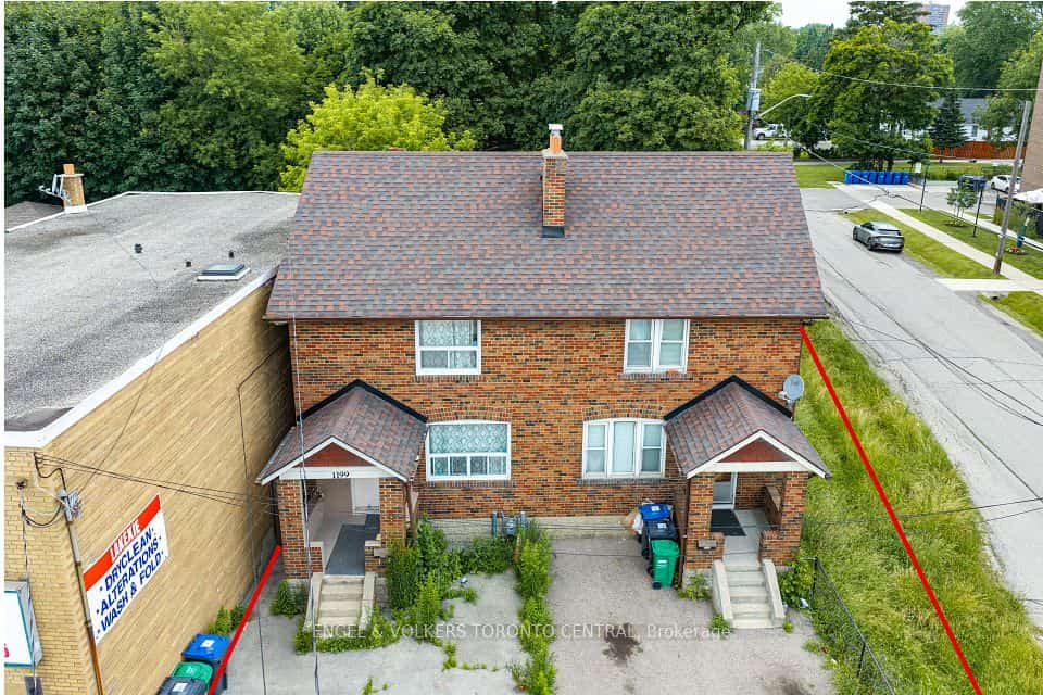 1199 & 1201 Lakeshore Road E, Mississauga, ON L5E 1G1