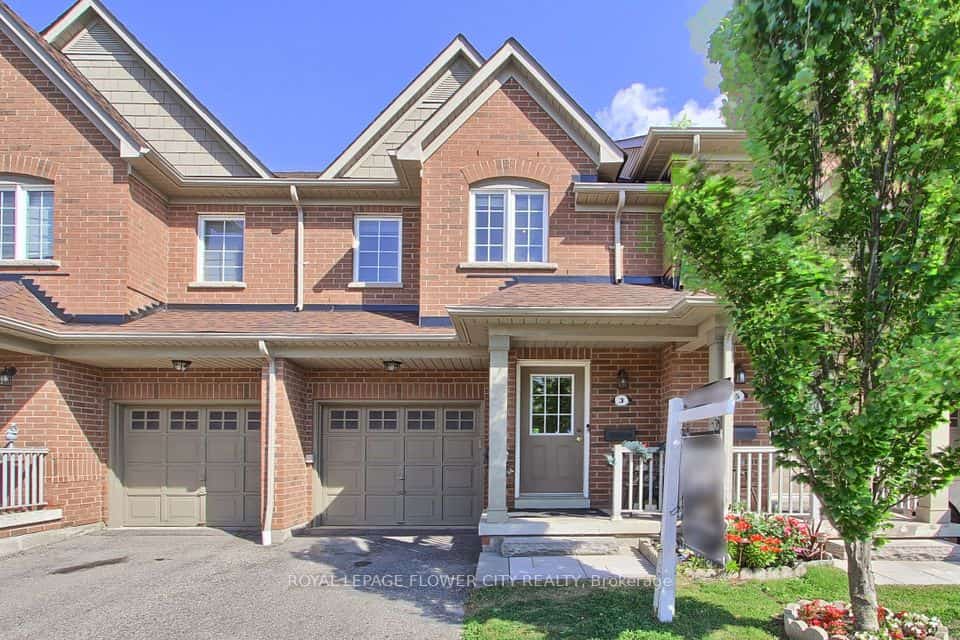 3950 Erin Centre Boulevard, Mississauga