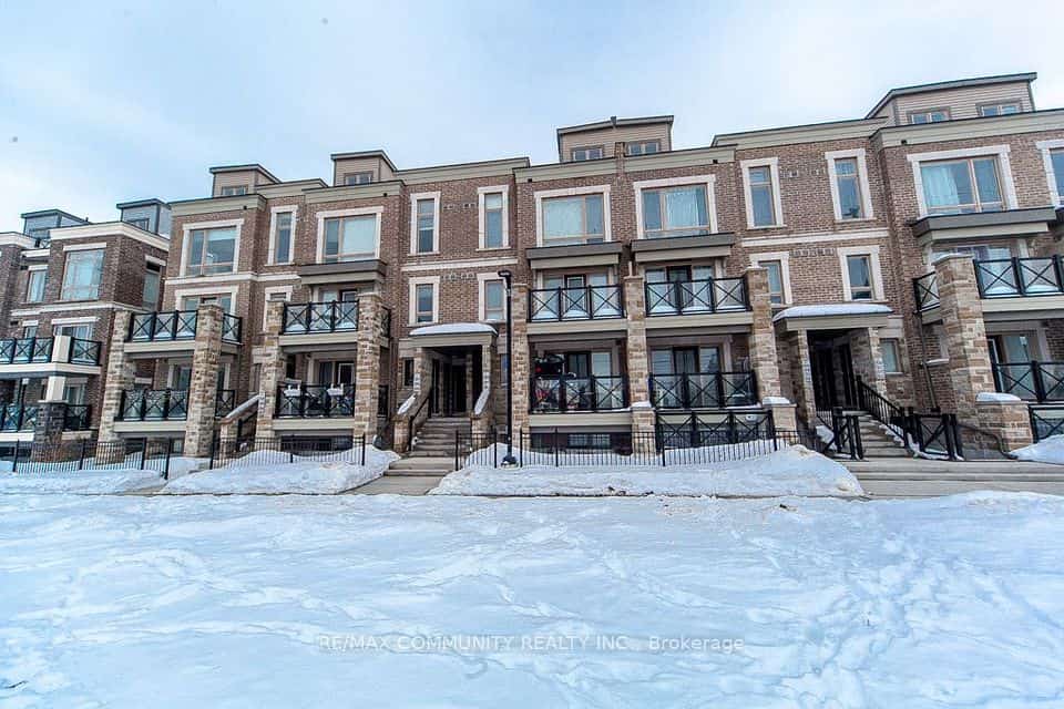 20 Westmeath Lane #2322, Markham, ON L6B 1N5