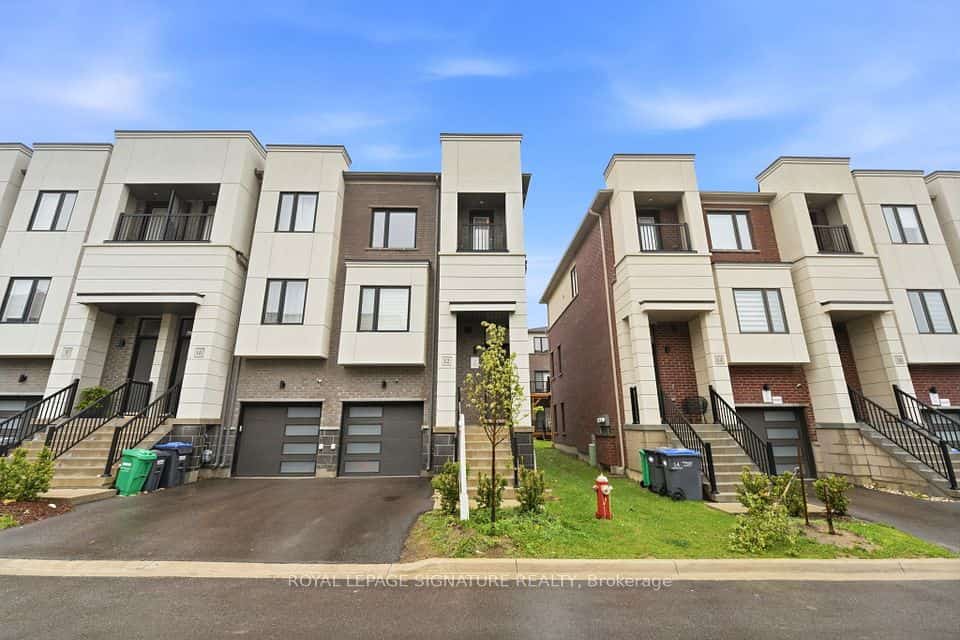 12 Heathrow Lane, Caledon, ON L7E 4M4