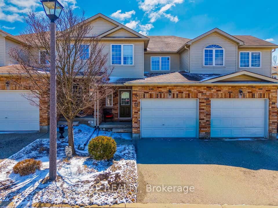 105 Bard Boulevard #40, Guelph, ON N1L 0E2