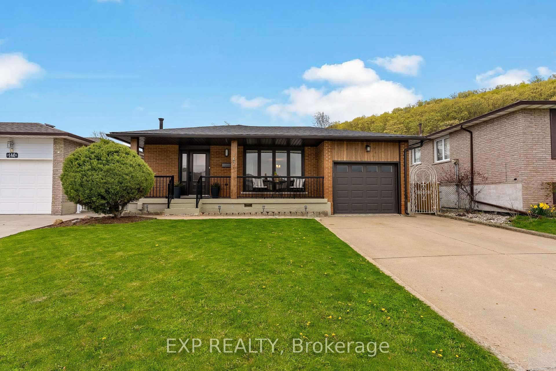 142 Marcella Crescent, Hamilton, ON L8K 6G3