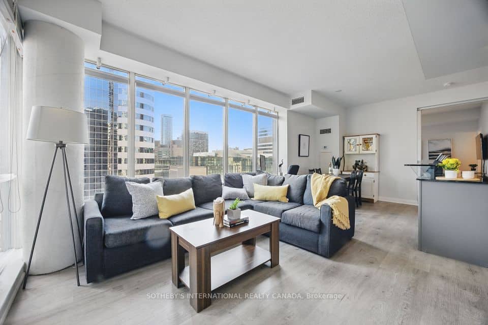 220 Victoria Street, Toronto