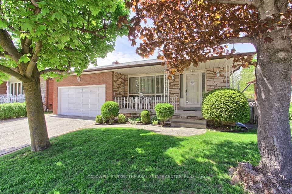 318 Colborne Street, Bradford West Gwillimbury, ON L3Z 2E1