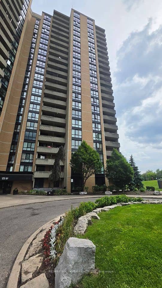 15 Martha Eaton Way, Toronto