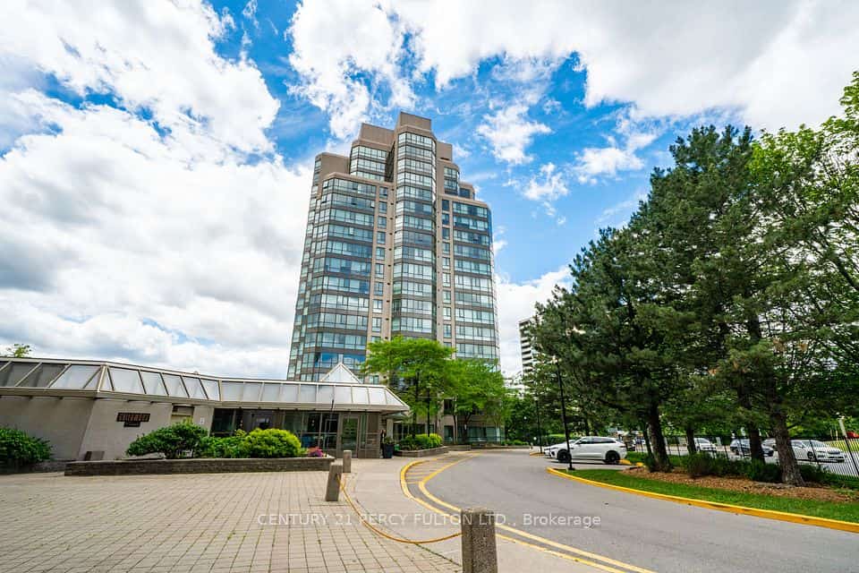 3231 Eglinton Avenue E #206B, Toronto, ON M1J 3N5