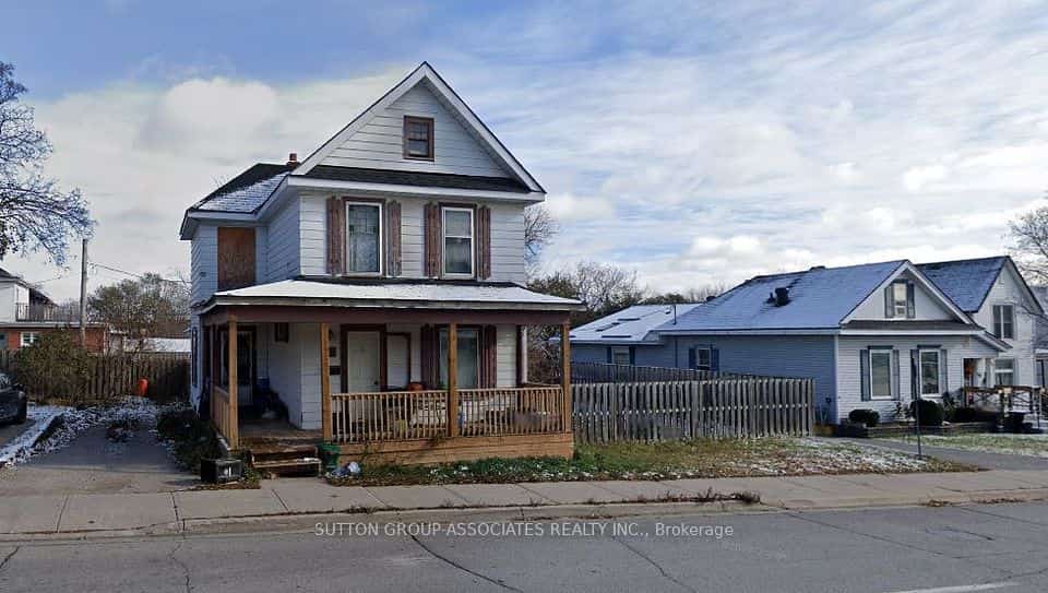 50 DUNEDIN Street, Orillia, ON L3V 5T5