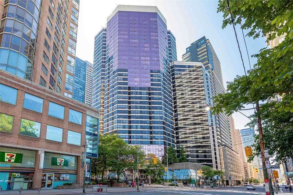 1001 Bay Street #2012, Toronto, ON M5S 3A6