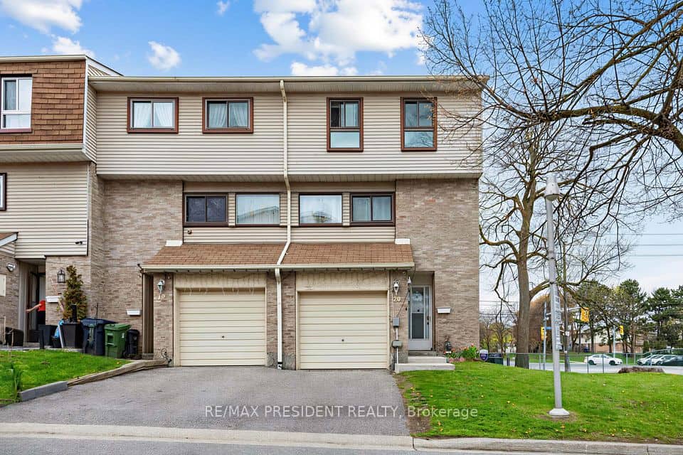 120 Murison Boulevard, Toronto
