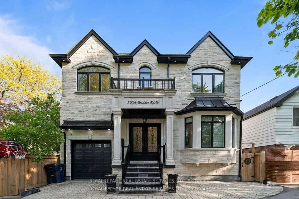 5 Kirk Bradden Road W, Toronto, ON M8Y 2G1