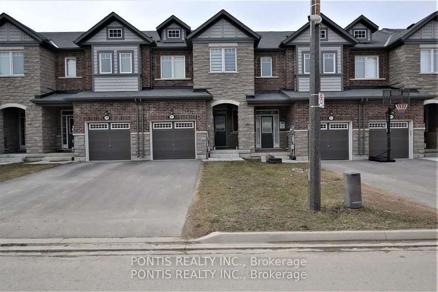 47 Phyllis Drive, Caledon, ON L7C 4E2