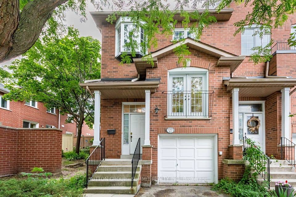 1591 South Parade Court, Mississauga