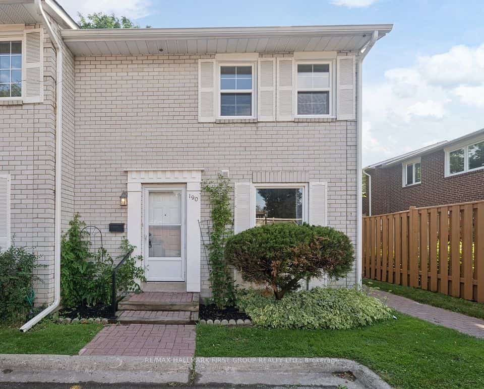 70 Cass Avenue #190, Toronto, ON M1T 3P9