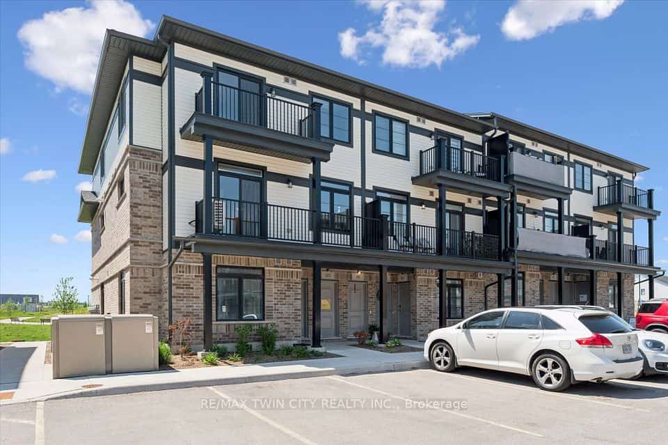 20 Lomond Lane, Kitchener, ON N2R 0R4