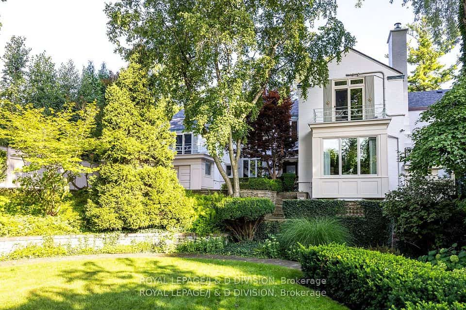 12 Forest Glen Crescent, Toronto, ON M4N 2E8