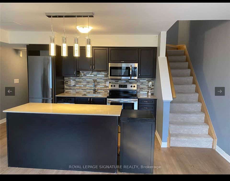 161 William Duncan Road #4, Toronto, ON M3K 0B9