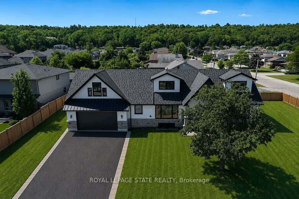 24 Royce Avenue, Hamilton, ON L8G 3B5