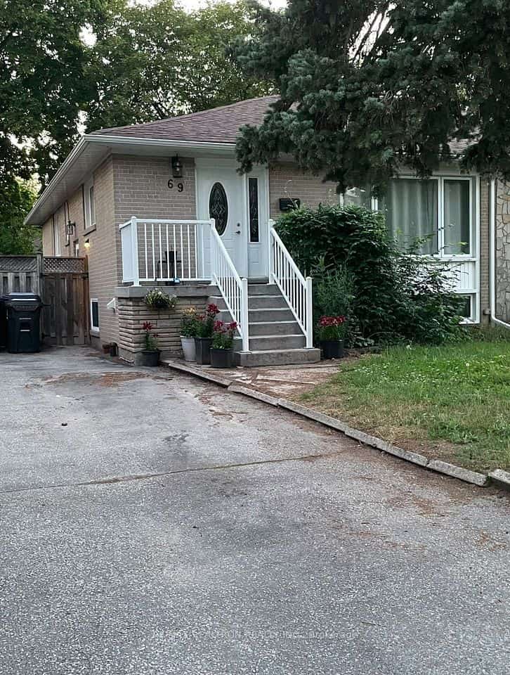 69 Pintail Crescent, Toronto, ON M3A 2Y6