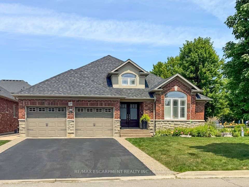 27 Carver Drive, Hamilton, ON L0R 1C0