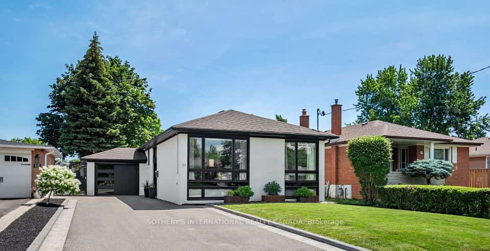 17 Sigmont Road, Toronto, ON M9C 4K6
