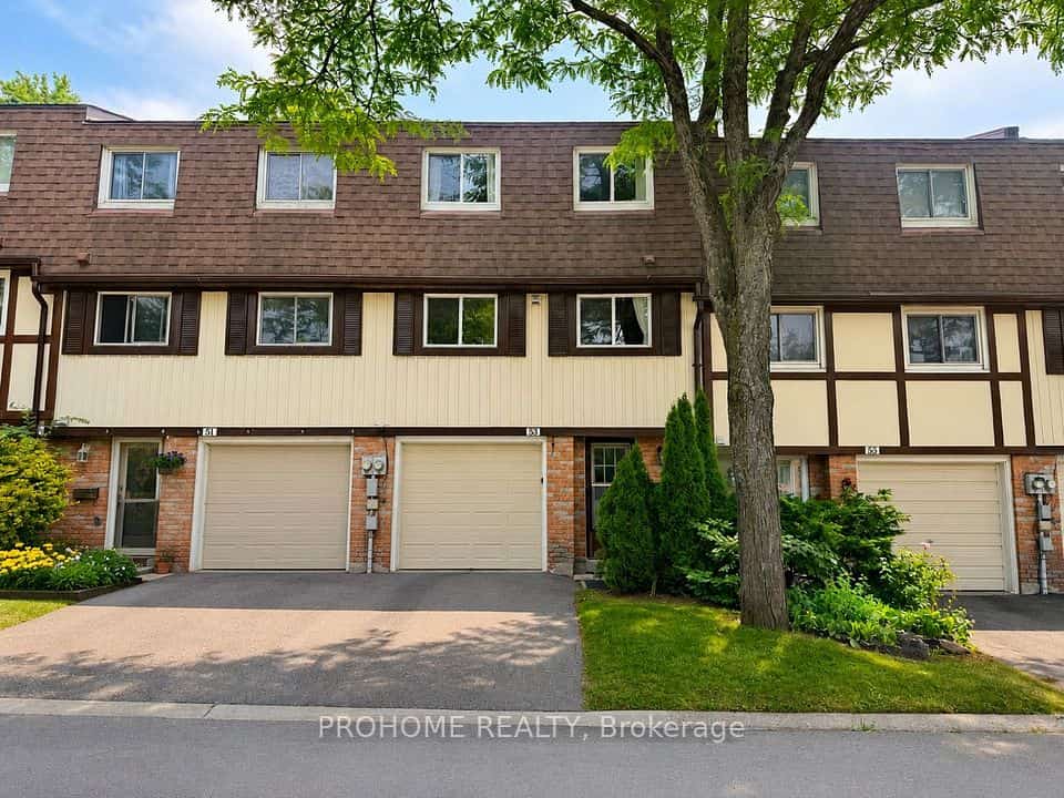 53 Thatchers Mill Way, Markham, ON L3P 3T2
