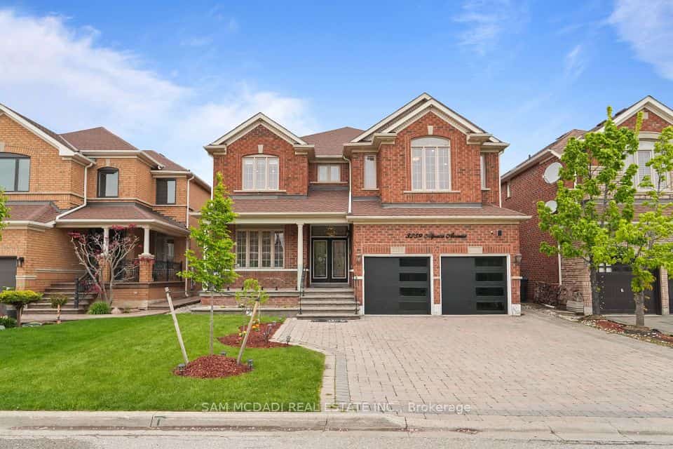 3259 Alpaca Avenue, Mississauga, ON L5M 7V4