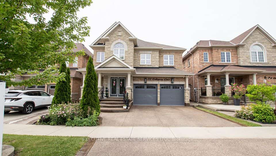 22 Valleyway Drive, Brampton, ON L6X 5G3