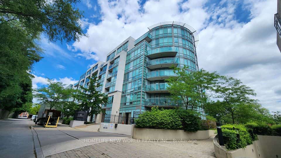 3830 Bathurst Street #404, Toronto, ON M3H 6C5