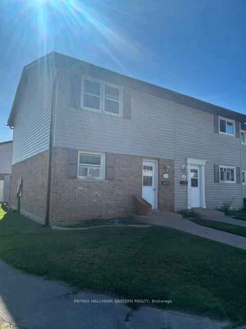 996 Sydenham Road #32, Peterborough, ON K9J 7V7