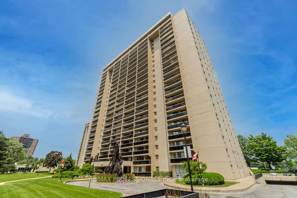 299 Mill Road #705, Toronto, ON M9C 4V9