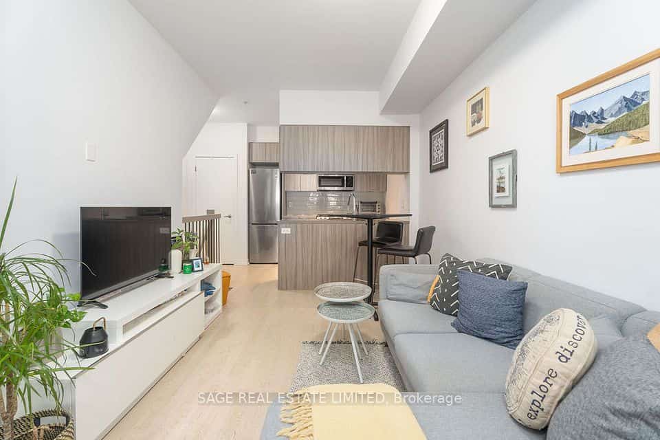 150 Broadview Avenue #TH3, Toronto, ON M4M 0A9