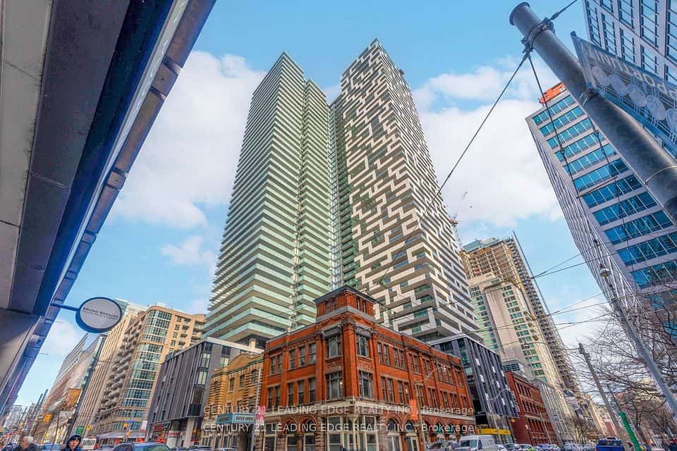 20 Lombard Street #3603, Toronto, ON M5C 0A7
