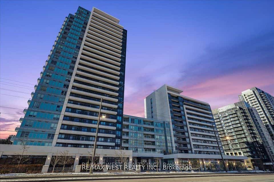 7900 Bathurst Street #714, Vaughan, ON L4J 0J9