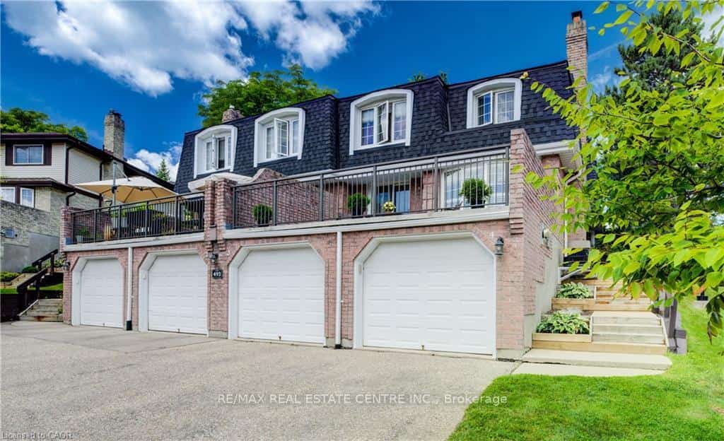 493 Beechwood Drive #4, Waterloo, ON N2T 1H8