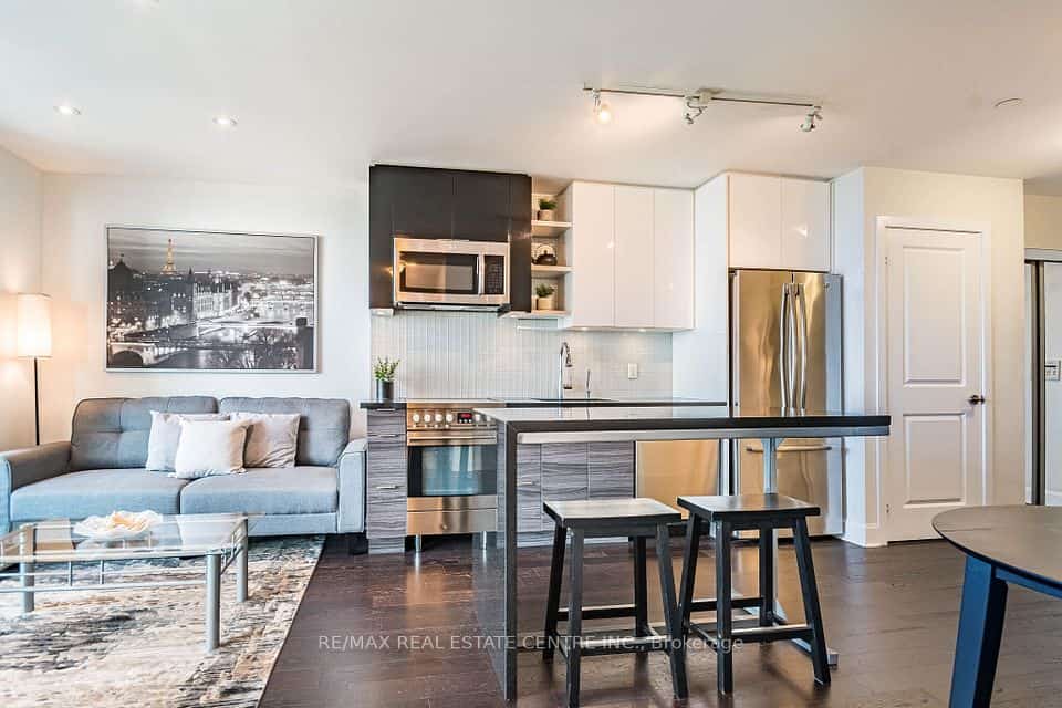 33 Shore Breeze Drive, Toronto