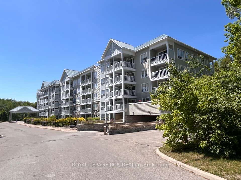 900 Bogart Mill Trail #212, Newmarket, ON L3Y 8V5