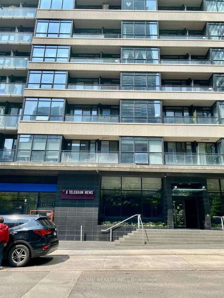 8 Telegram Mews #318, Toronto, ON M5V 3Z5