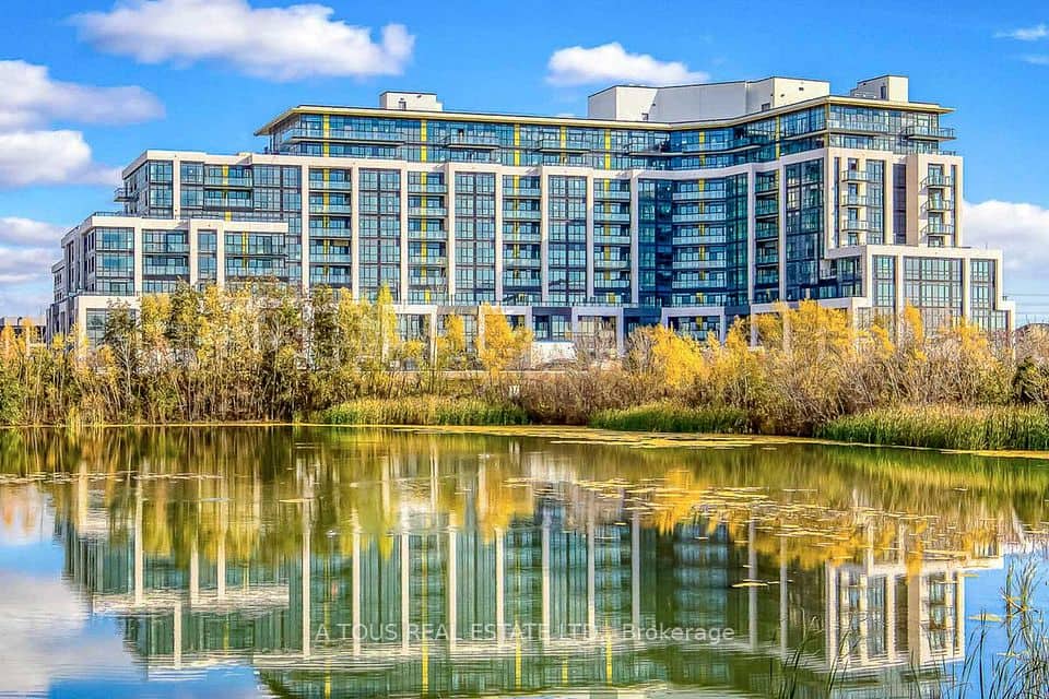 405 Dundas St Street W, Oakville