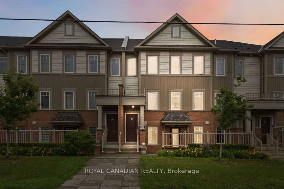 2500 Hill Rise Court #129, Oshawa, ON L1L 0M6