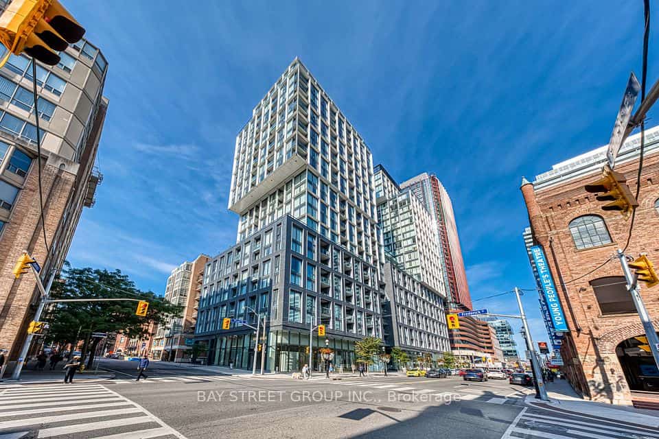 158 FRONT Street E #210, Toronto, ON M5A 0K9