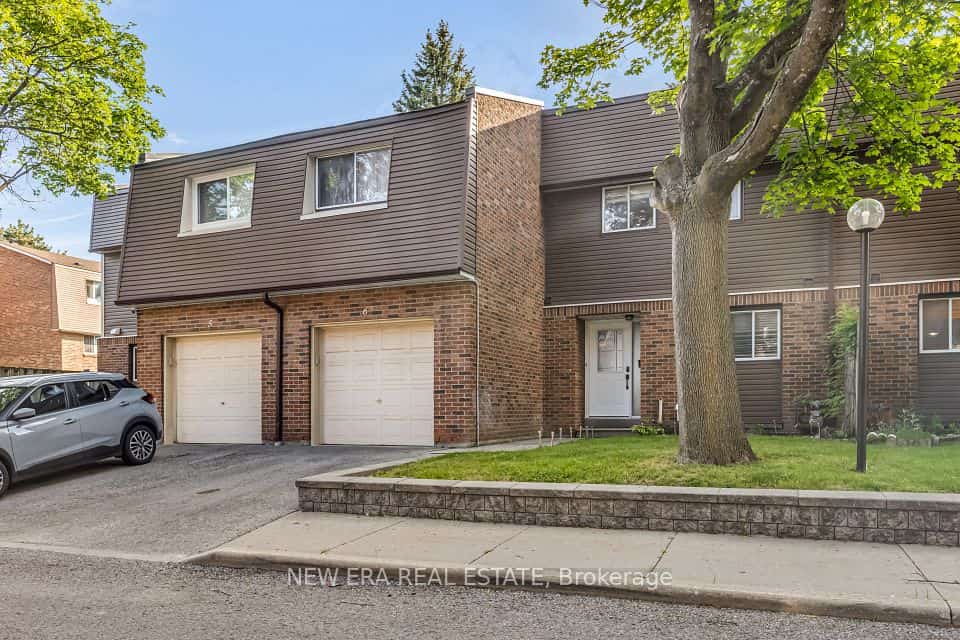 1415 Fieldlight Boulevard #6, Pickering, ON L1V 2S3