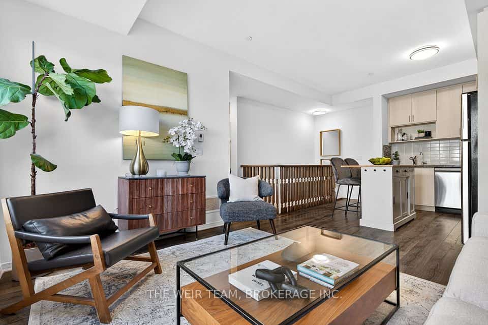 1120 Briar Hill Avenue, Toronto