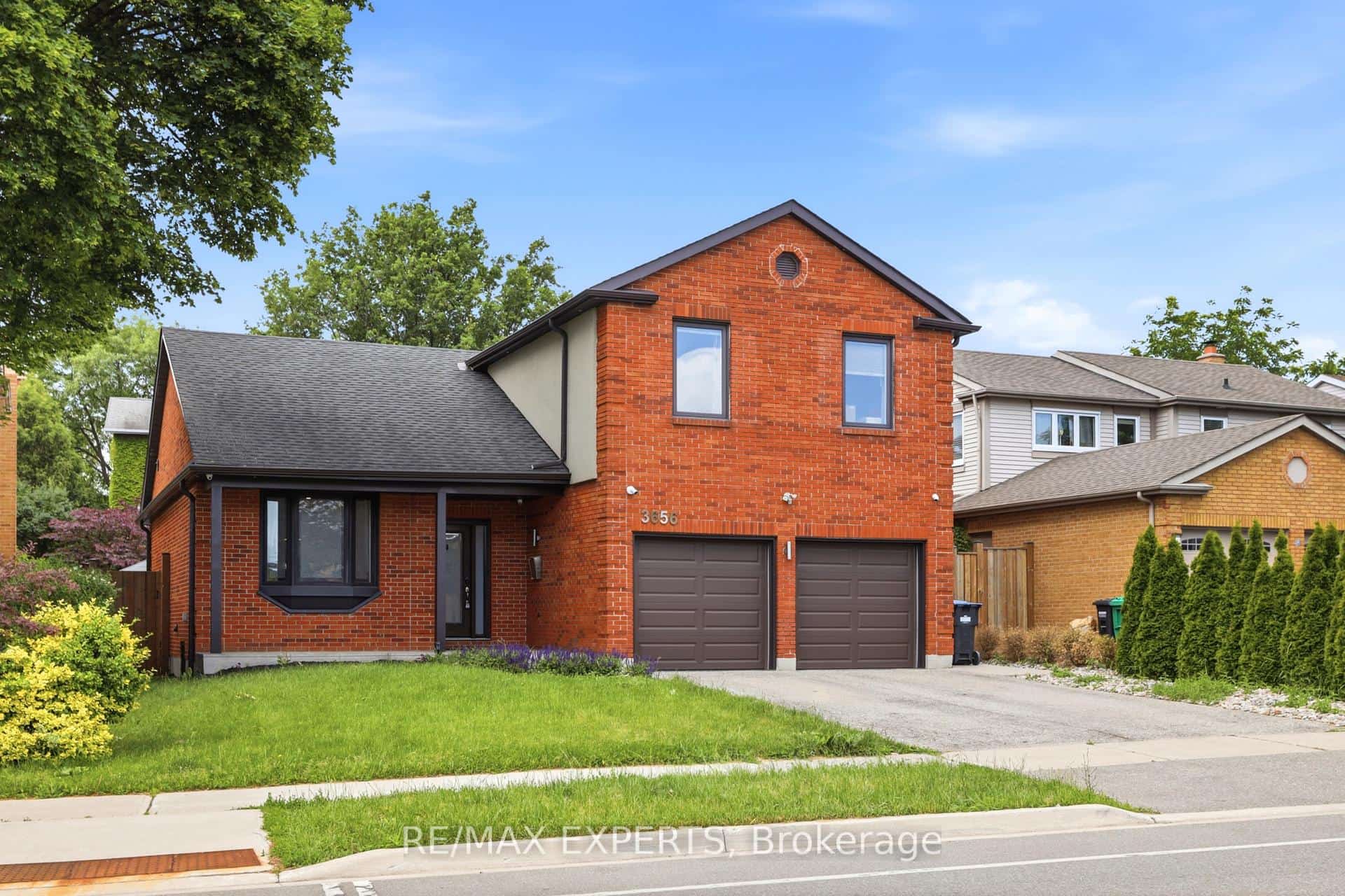 3656 Sawmill Valley Drive, Mississauga, ON L5L 2P6