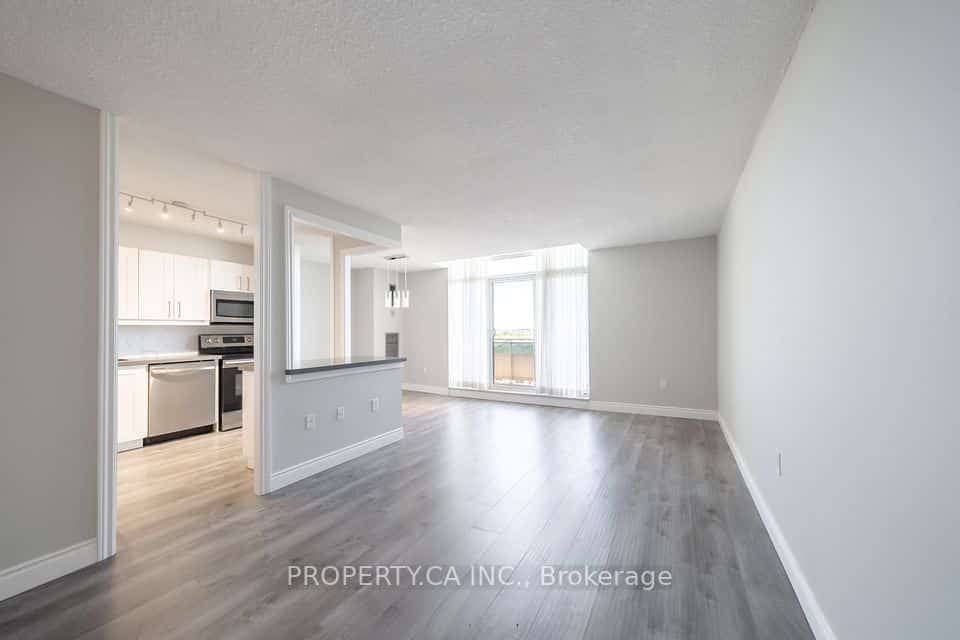 355 Rathburn Road E #1204, Mississauga, ON L4Z 1H4