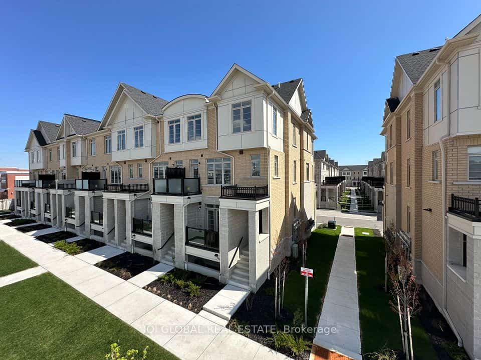 1655 Palmers Sawmill Road #211, Pickering, ON L1X 0R3