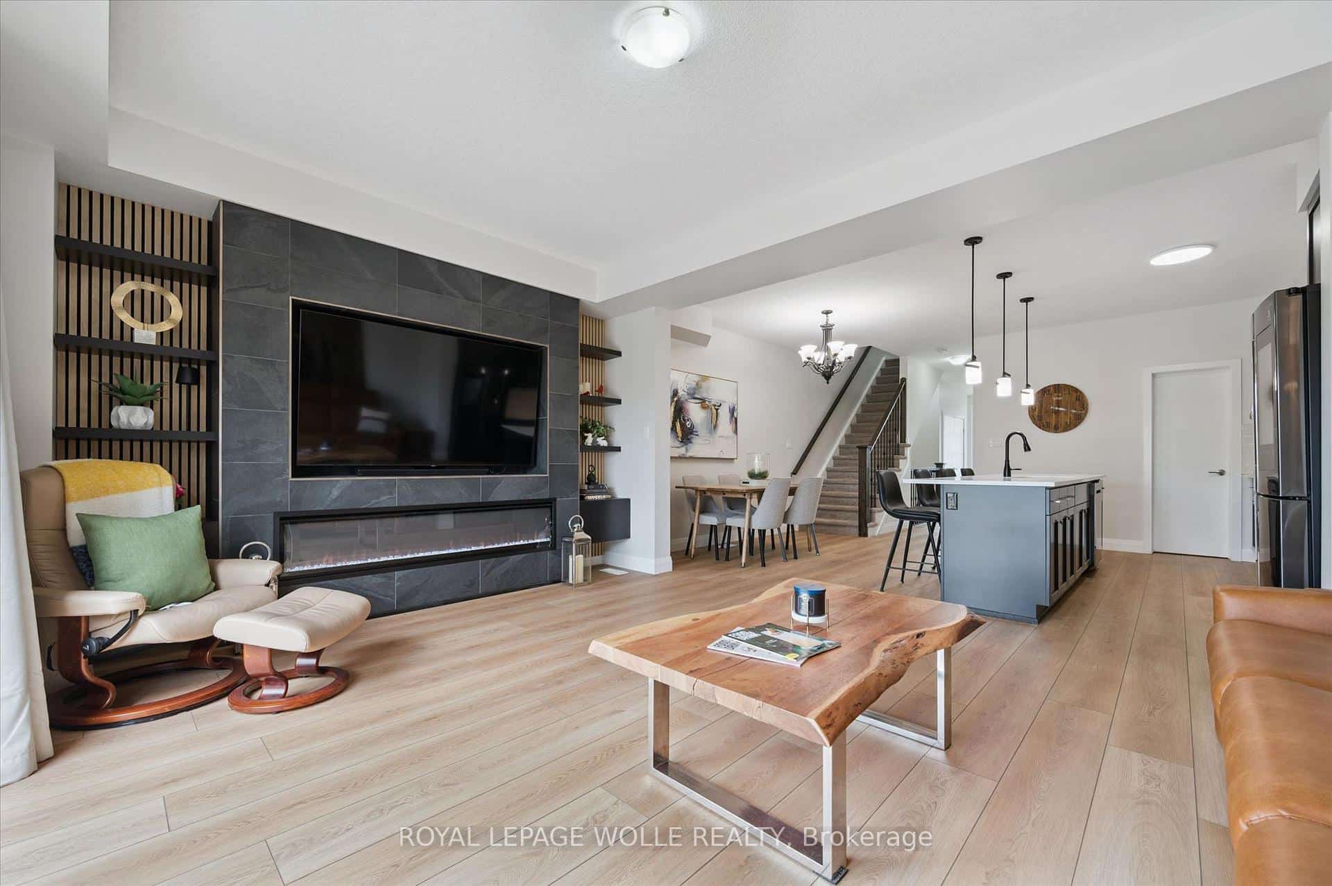 873 Robert Ferrie Drive, Kitchener, ON N2R 0P2